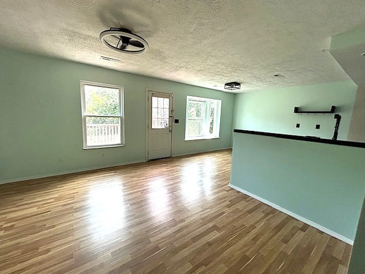 Nice 2 bedroom 2 bath home — Photo 4
