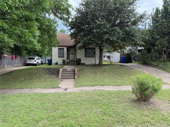 1018 E Woodin Blvd, Dallas, TX 75216