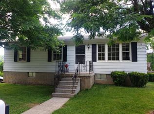 61 Crestview Dr, Wheeling, WV 26003