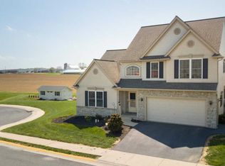 236 S Brookefield Ln, New Holland, PA 17557