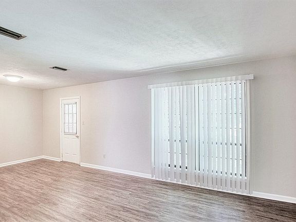 4th image of 671 Holyoke Ct APT C