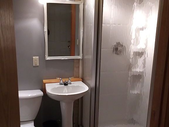 5th image of 609 Atwood Ave