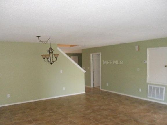 3rd image of 13933 Noble Park Dr
