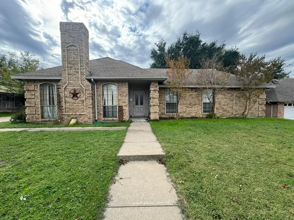 10192 Wandering Way St, Fort Worth, TX 76126