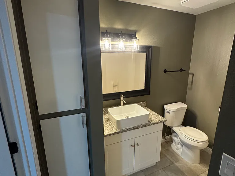 5060 Village Dr — Photo 7