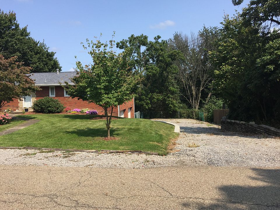 2nd image of 4073 Circle Dr