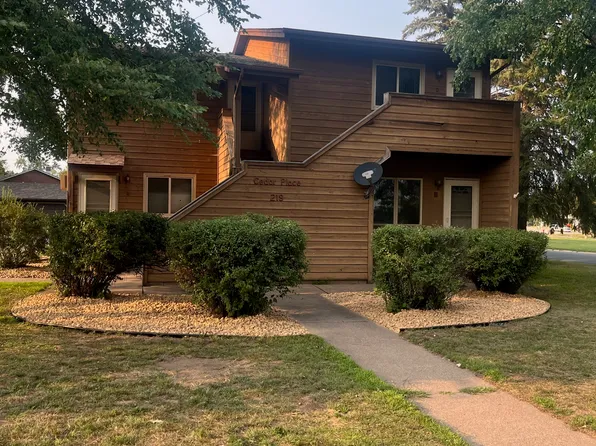 219 4th Ave, Forest Lake, MN 55025
