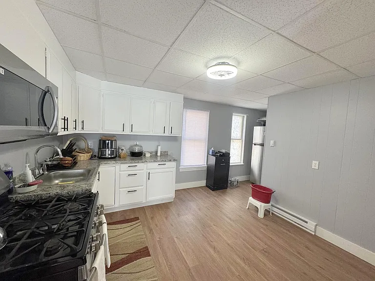 32 Claremon St #1 — Photo 3