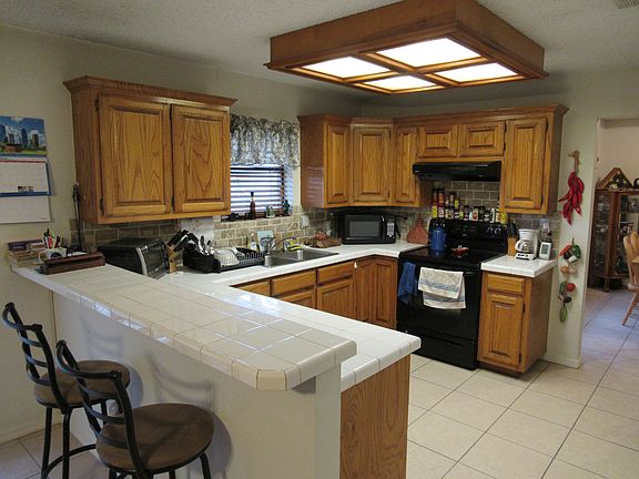 2nd image of 2026 Plantation Dr