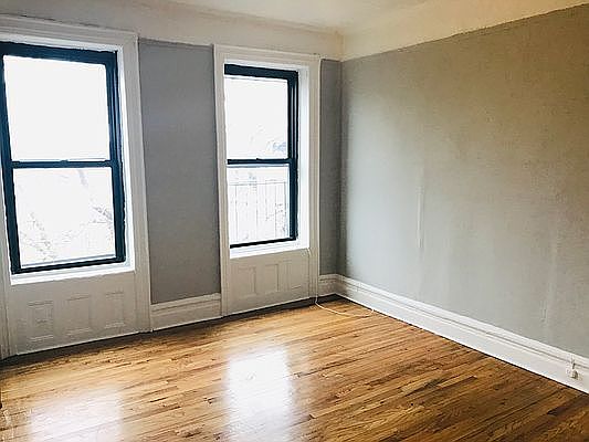 5th image of 873 Saint Johns Pl APT 7