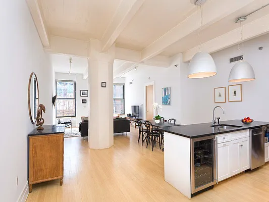 Sold by Sotheby's International Realty | media 1