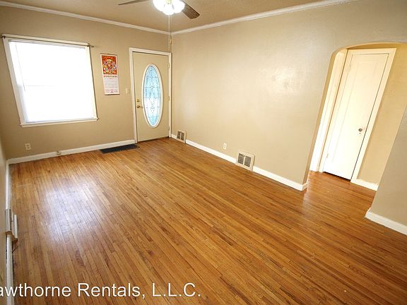 3rd image of 83 Ricker St