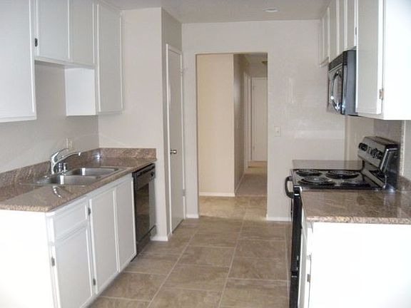 5th image of 1485 Kelley Dr