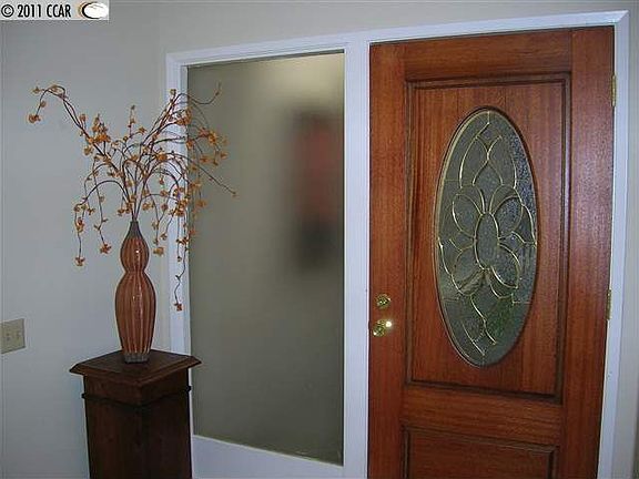 2nd image of 1216 Fairlawn Ct APT 5