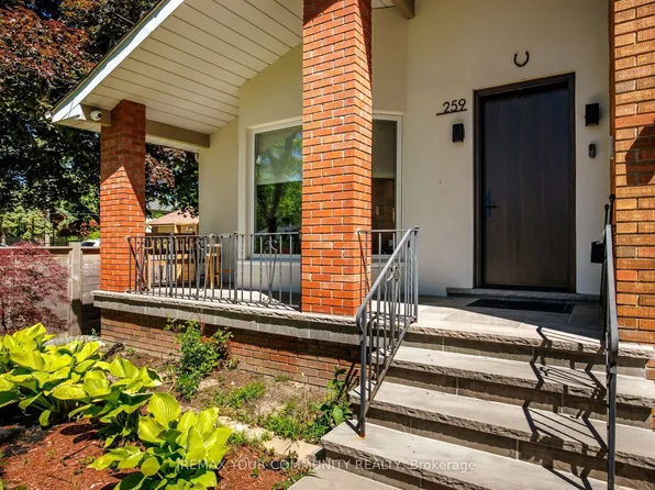 259 Rumble Ave, Richmond Hill, ON L4C 4G5