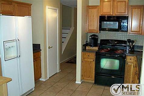 3rd image of 3209 Bucknell Dr