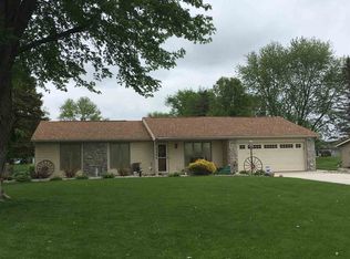 13304 Cherry St, Leo, IN 46765