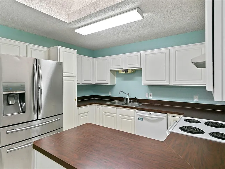 6324 Fern Meadow Dr — Photo 18