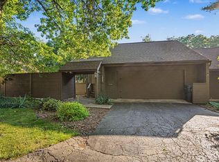 1008 Cohasset Ln, Kalamazoo, MI 49008
