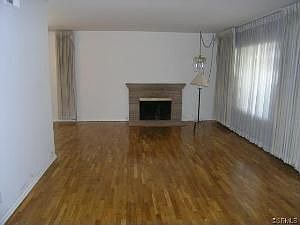 2nd image of 15021 S Budlong Ave