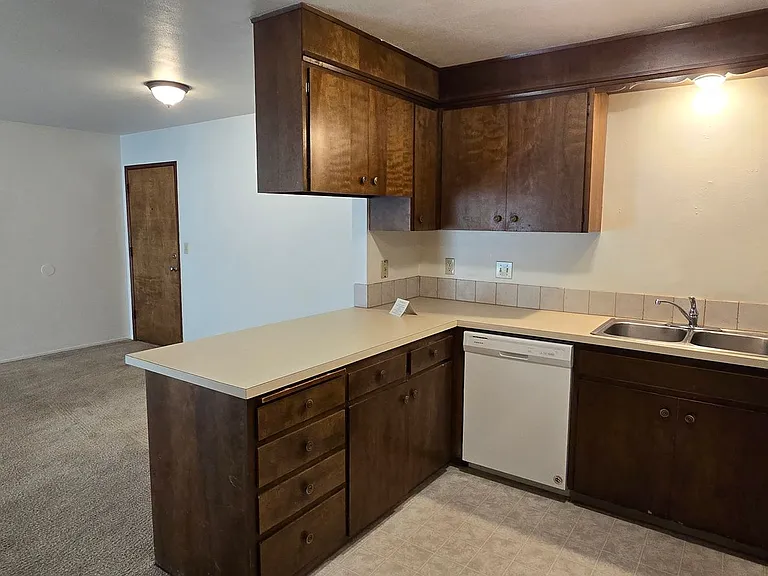 430 SW 7th St #1-15 — Photo 16