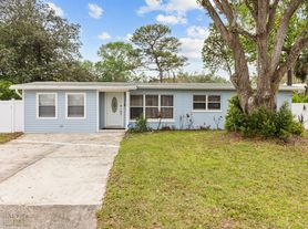 615 Mimosa Ter, Sanford, FL