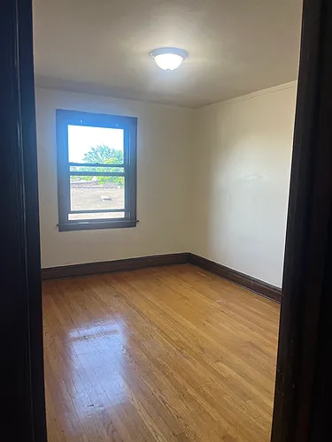 1907 S Euclid Ave #3 Photo 1