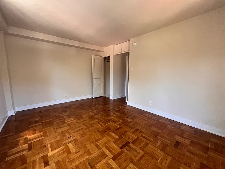 194-05 67th Ave #2C — Photo 6