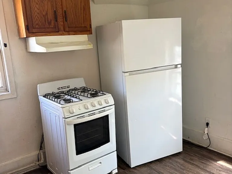 408 Oak Ave #B — Photo 7