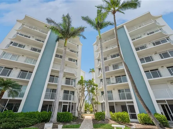 1300 Gulf Shore BLVD N #110, NAPLES, FL 34102