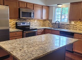 41 Terrace Ct, Carmel, IN 46032