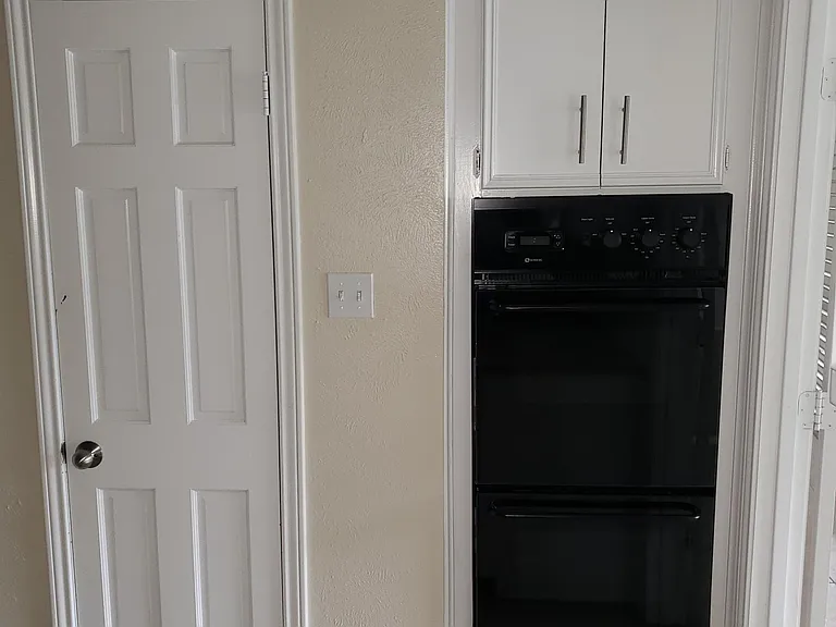 3016 Overton Park Dr W — Photo 11