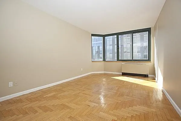 Rented by Sumitomo Real Estate Sales | media 3