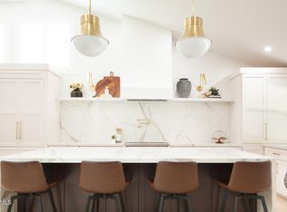 9002 N 81st St, Scottsdale, AZ 85258