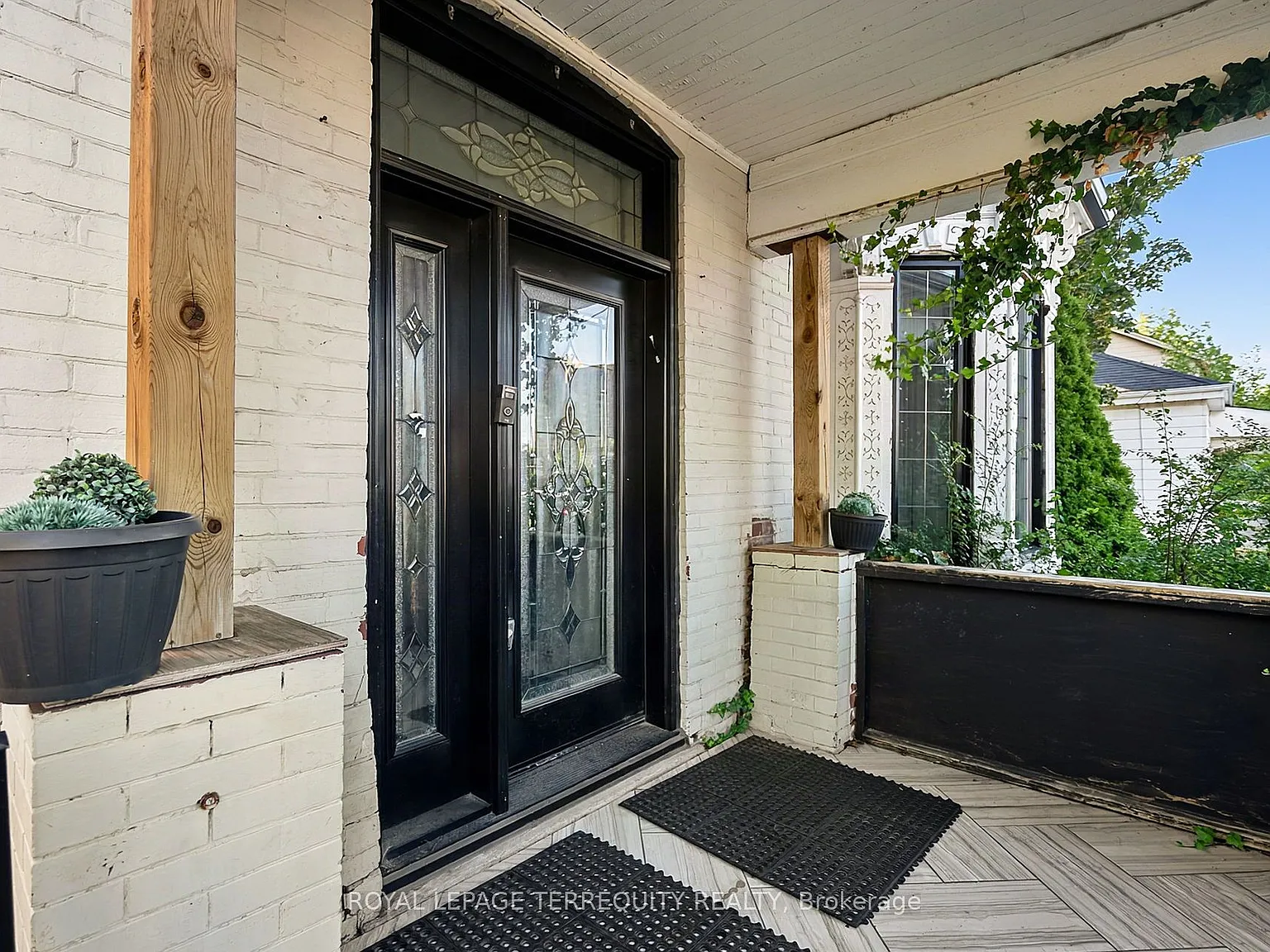 8 bed, $5,500 — Photo 3