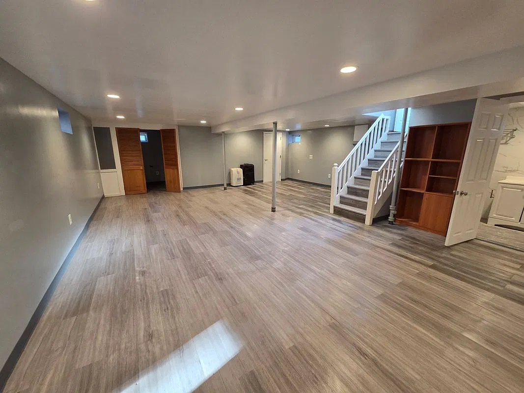 3 bed, 2.0 bath, 2246 sqft, $4,800 — Photo 2