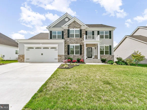 24083 Woodmore Dr, Hollywood, MD 20636