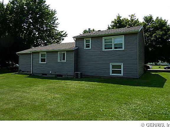 4th image of 502 Leona Ln