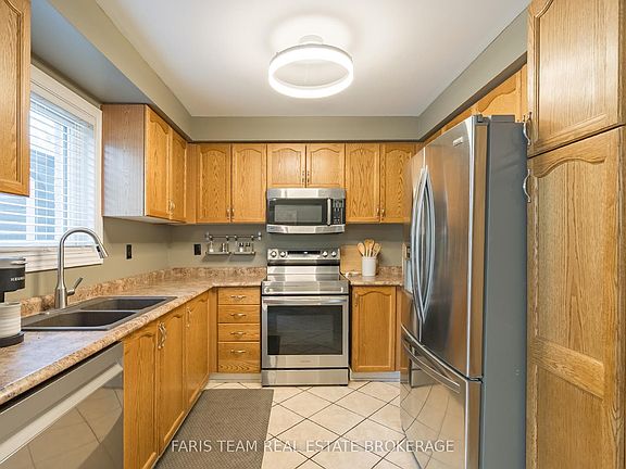 4th image of 4 Bluegrass Dr