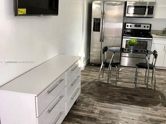 3rd image of 2344 W Flagler St #1