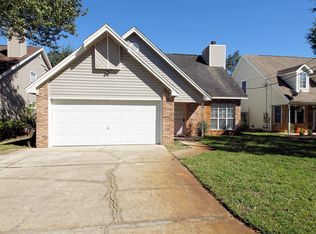 10 2nd St, Shalimar, FL 32579