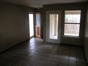 2nd image of 102 Catherine St