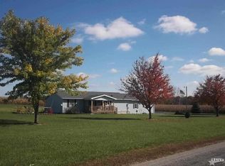 8251 N Clear Creek Rd, Huntington, IN 46750
