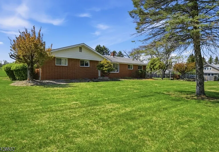 131 Califon Rd — Photo 2