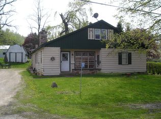 8759 Ann St, Omro, WI 54963