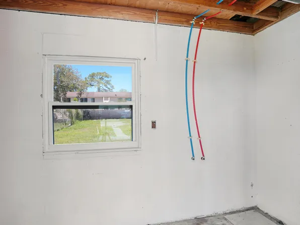 2806 Ave J, Fort Pierce, FL 34947