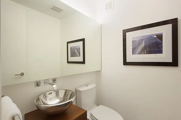 Sold by Nest Seekers International | media 15