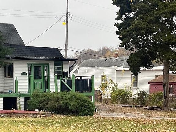 4th image of 8572 Oriole Ave
