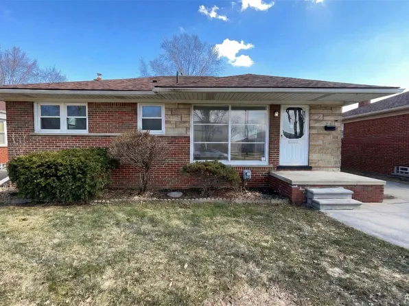 29212 Ursuline St, Saint Clair Shores, MI 48081