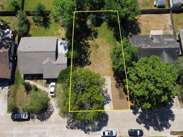 7839 Kellwood Dr, Houston, TX 77040